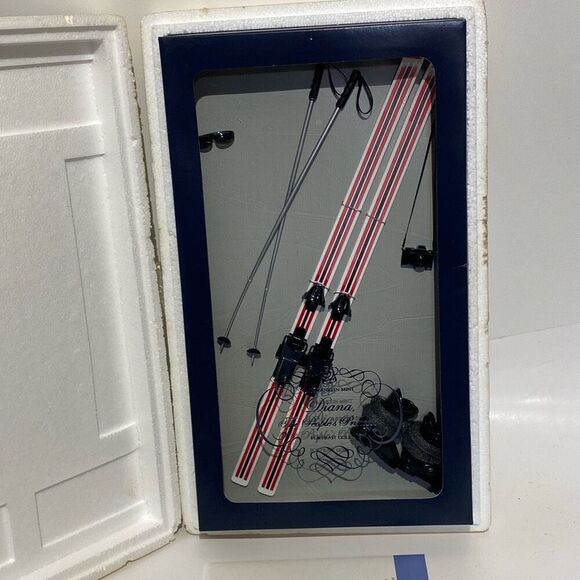 Franklin Mint Diana The People's Princess Portrait Doll Ski Ensemble Accessories - Picture 2 of 8